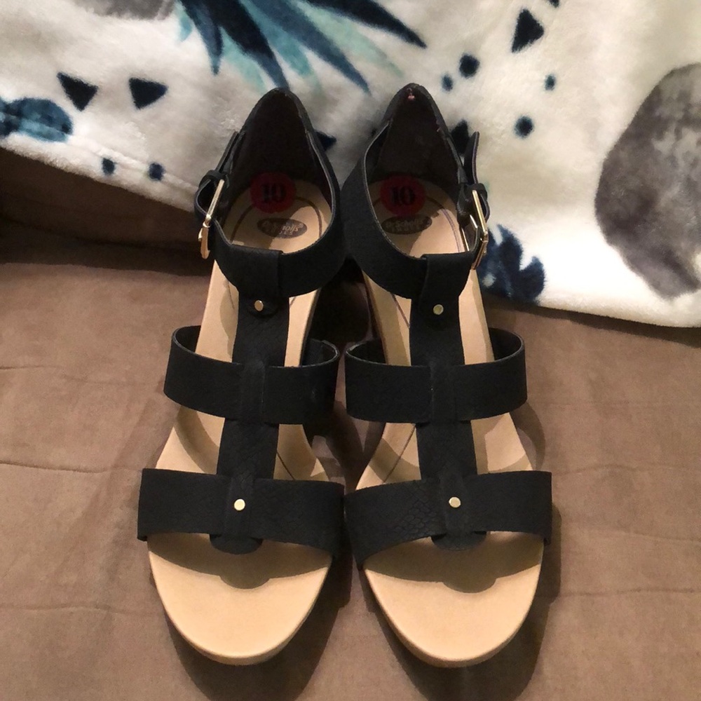 Dr. Scholl’s Black Wedge Sandals